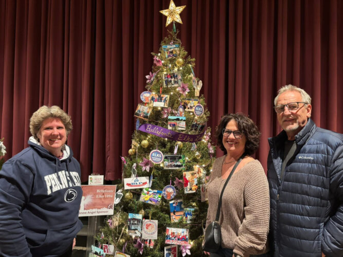 Bellefonte Elks take part  in Festival of Trees
